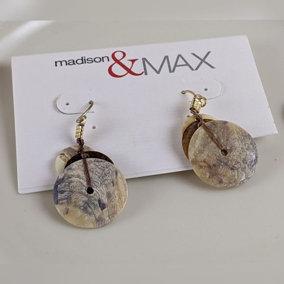 🖤3 for 25🖤Madison & Mac Slate Shell Earrings NWT - Picture 2 of 7